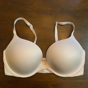 Victoria’s Secret Front-Close Very Sexy Push-Up